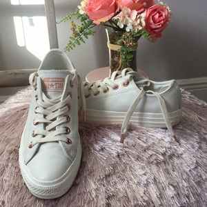 Off white leather Converse with rose gold!!!